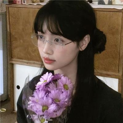 后窗的女人